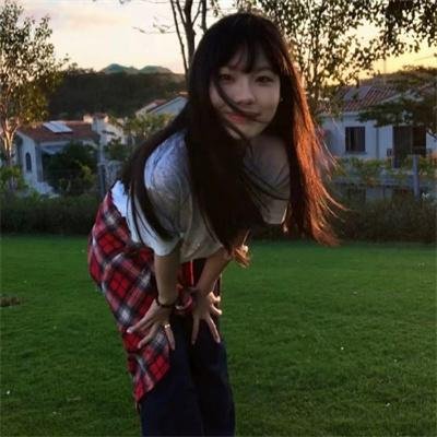 奇怪的她